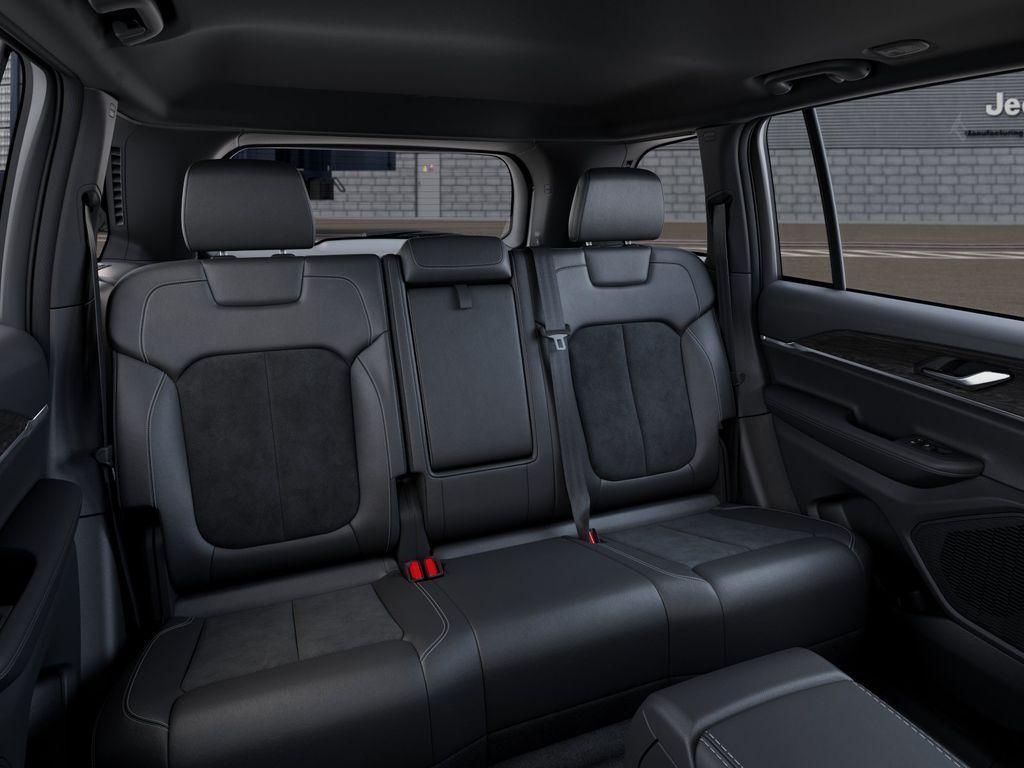 new 2026 Jeep Grand Cherokee car, priced at $38,460
