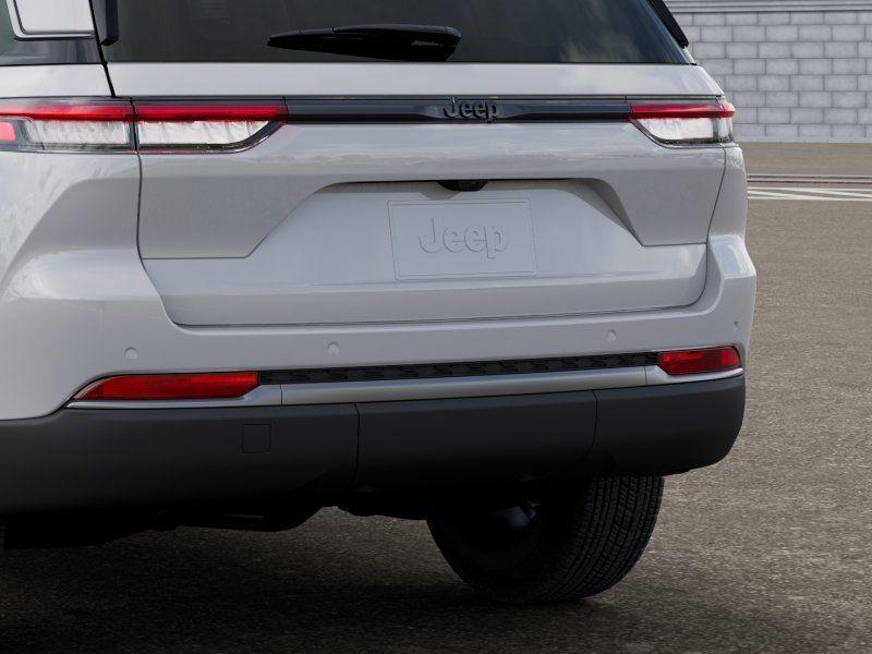 new 2026 Jeep Grand Cherokee car, priced at $38,460