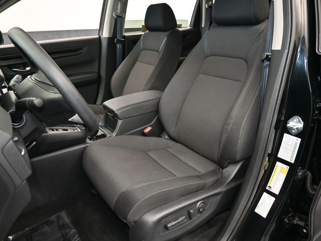 used 2025 Honda CR-V car, priced at $28,998