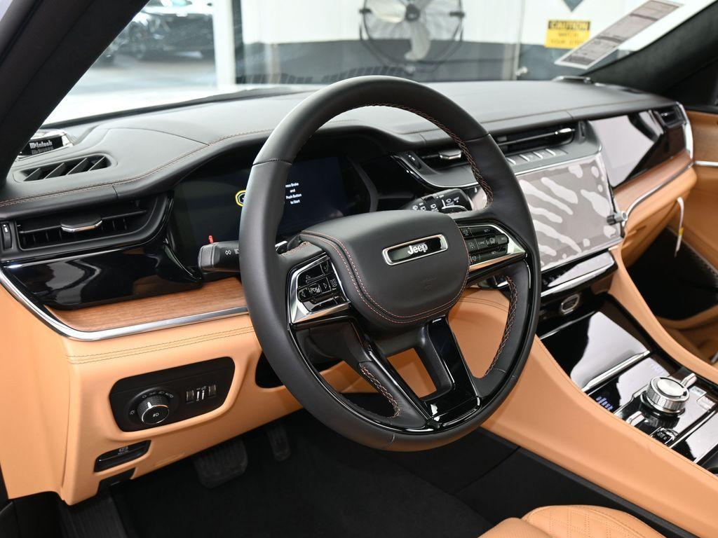 new 2026 Jeep Grand Cherokee car, priced at $64,215