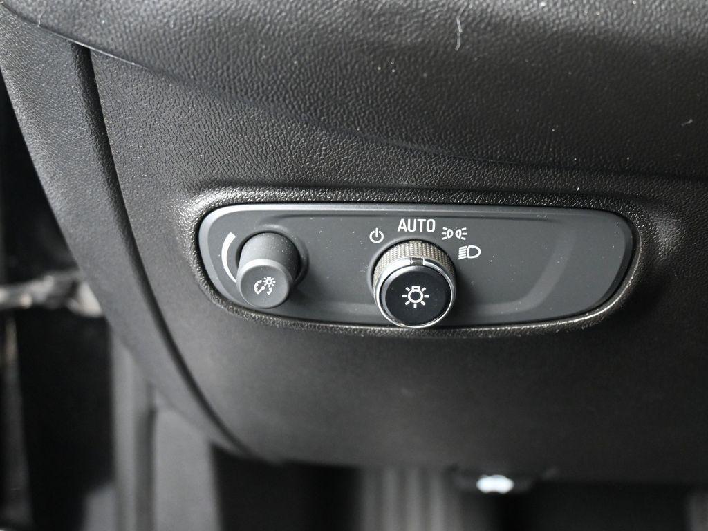 used 2020 Chevrolet Equinox car, priced at $11,991