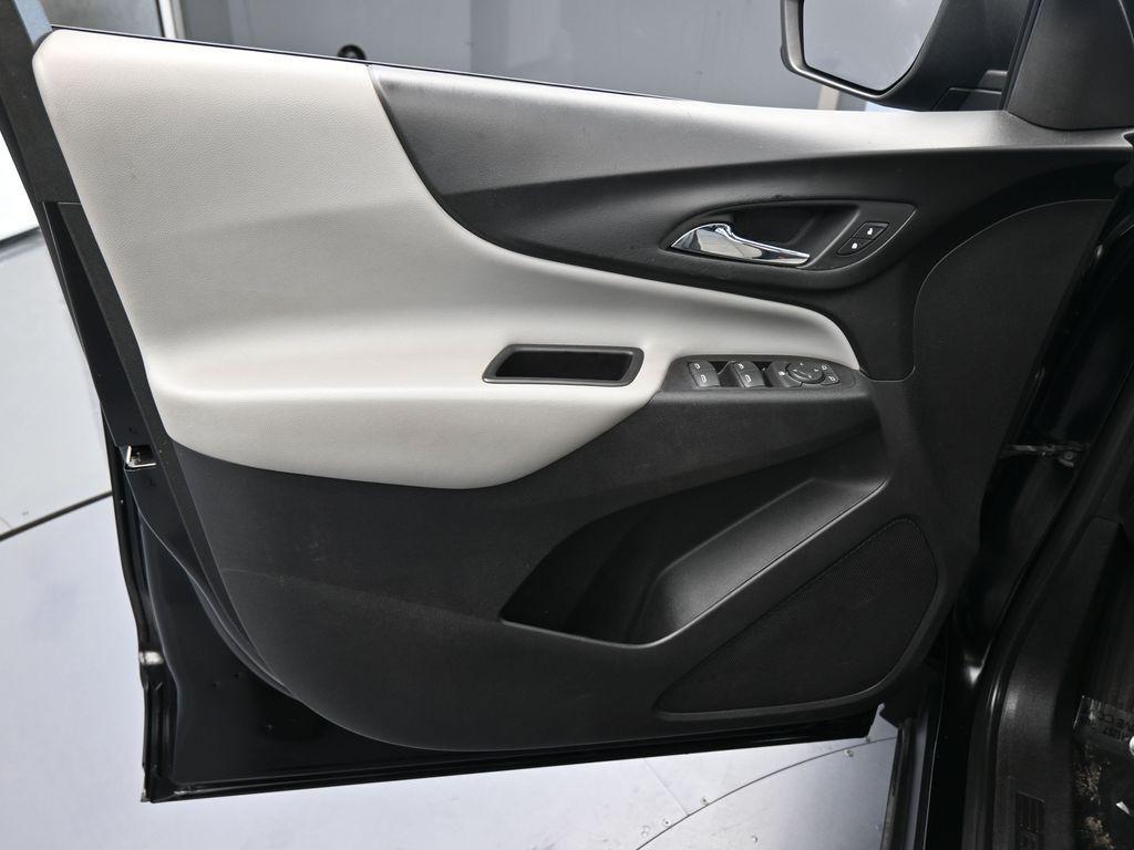 used 2020 Chevrolet Equinox car, priced at $11,991