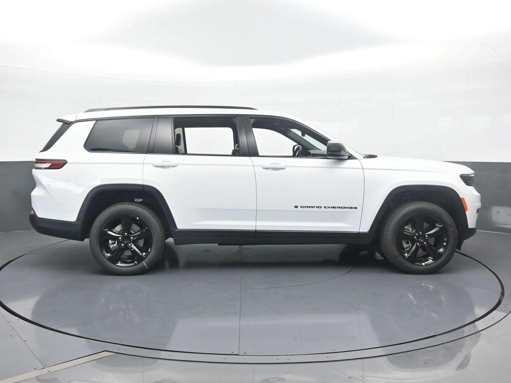 new 2025 Jeep Grand Cherokee L car