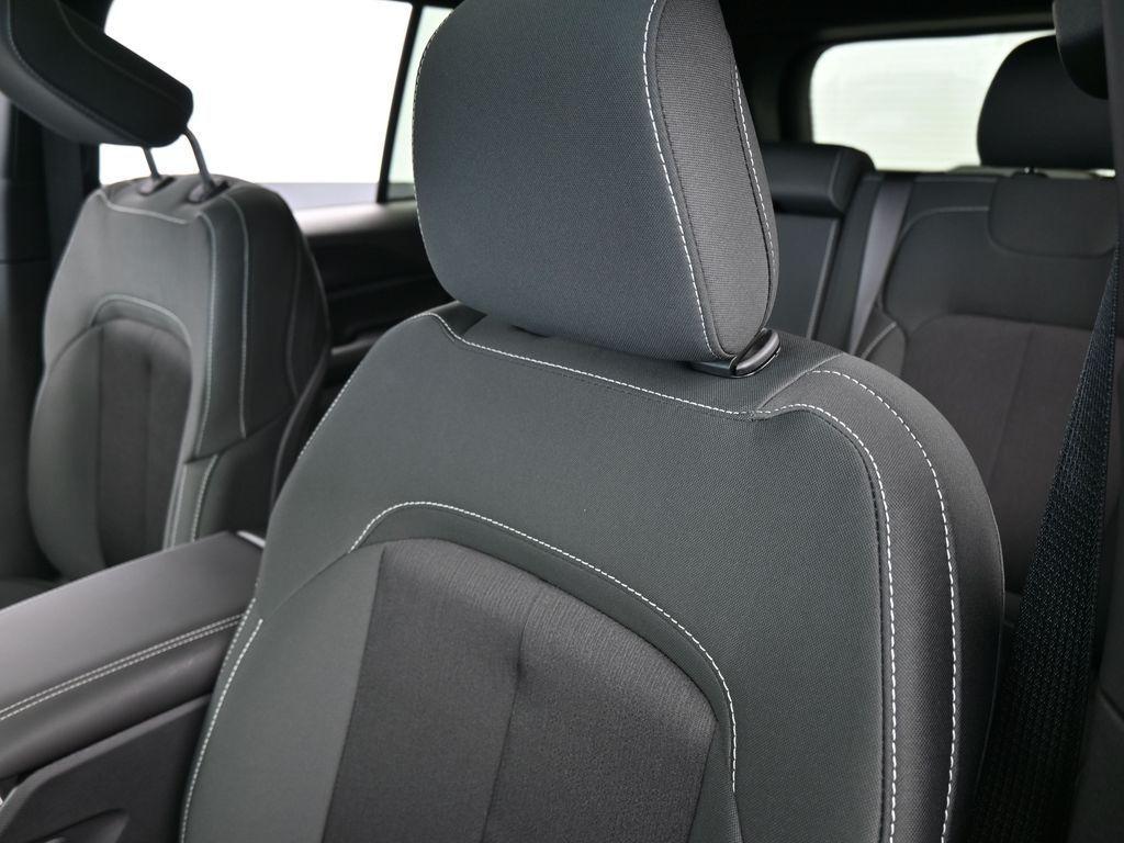 new 2026 Jeep Grand Cherokee car, priced at $37,763