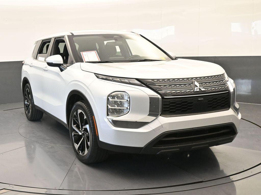 used 2022 Mitsubishi Outlander car, priced at $15,991