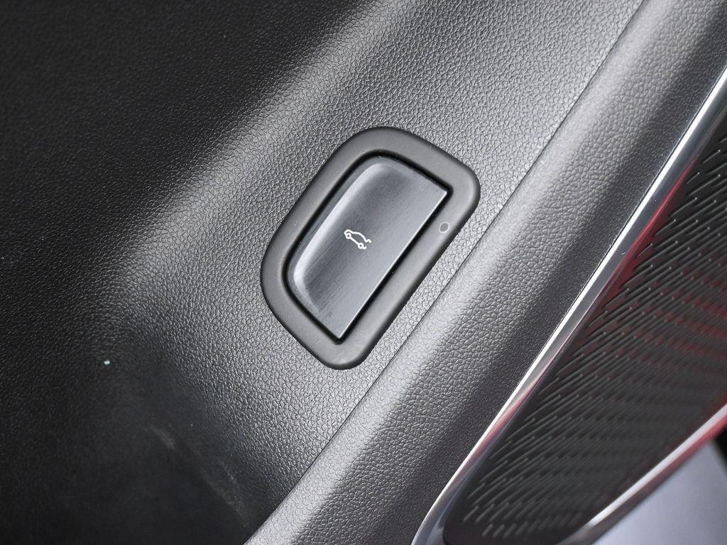 used 2024 Chevrolet Traverse car, priced at $43,991