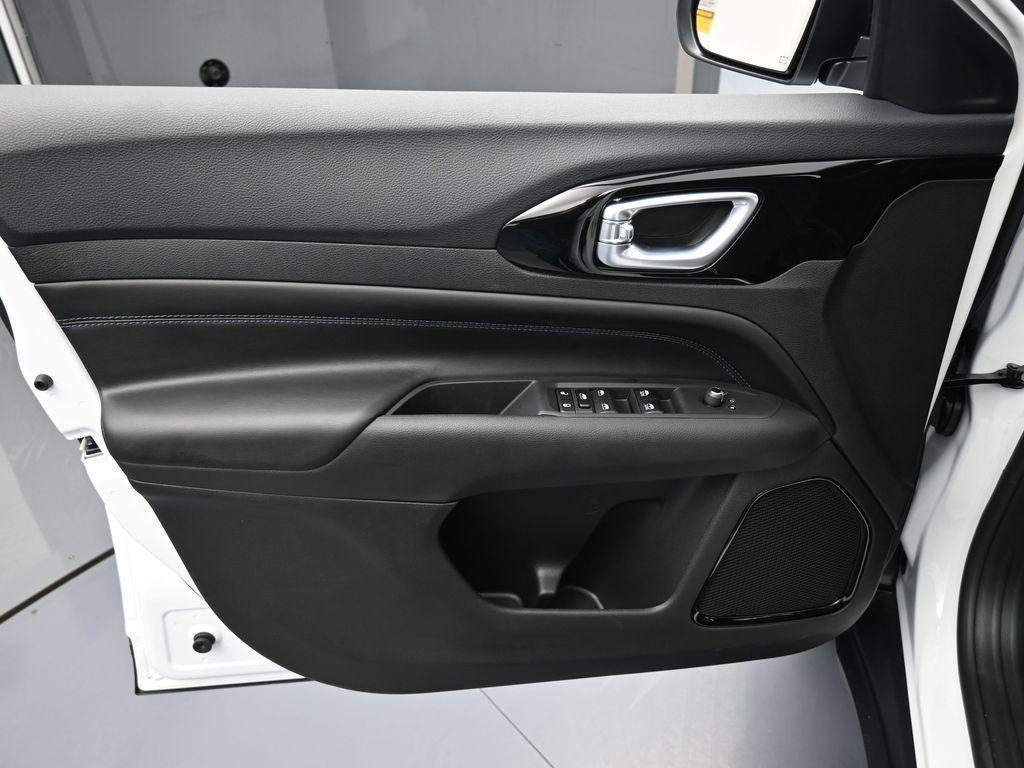 new 2026 Jeep Compass car, priced at $31,210