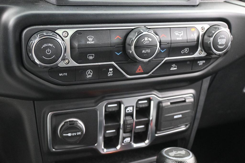 used 2022 Jeep Wrangler Unlimited car, priced at $31,500
