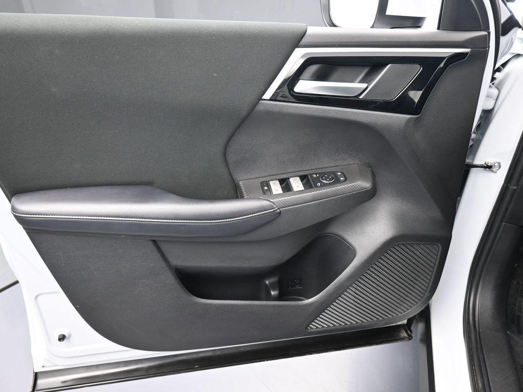 used 2023 Mitsubishi Outlander car, priced at $19,991