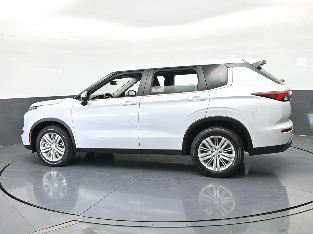 used 2023 Mitsubishi Outlander car, priced at $19,991