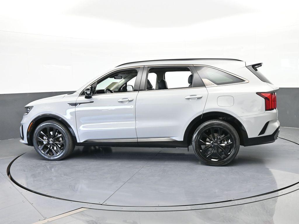 used 2022 Kia Sorento car, priced at $23,991