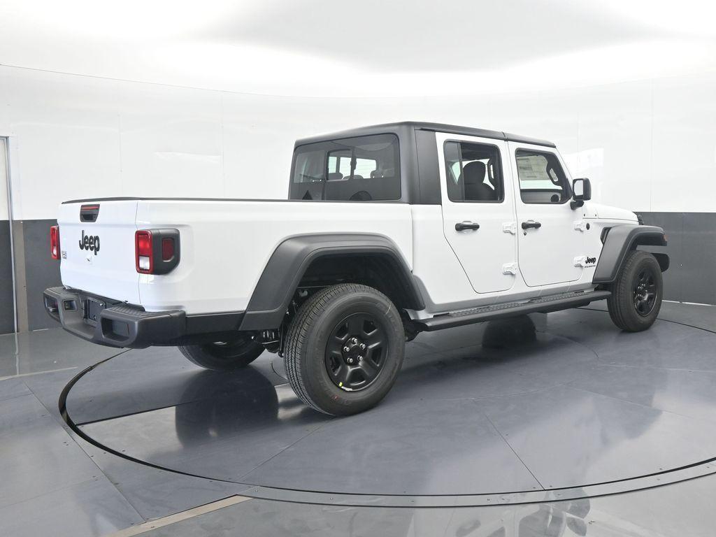 new 2026 Jeep Gladiator car, priced at $36,476