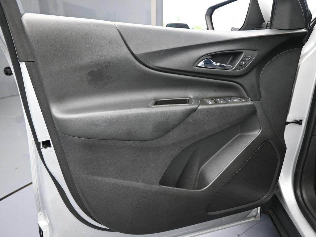 used 2021 Chevrolet Equinox car, priced at $15,991