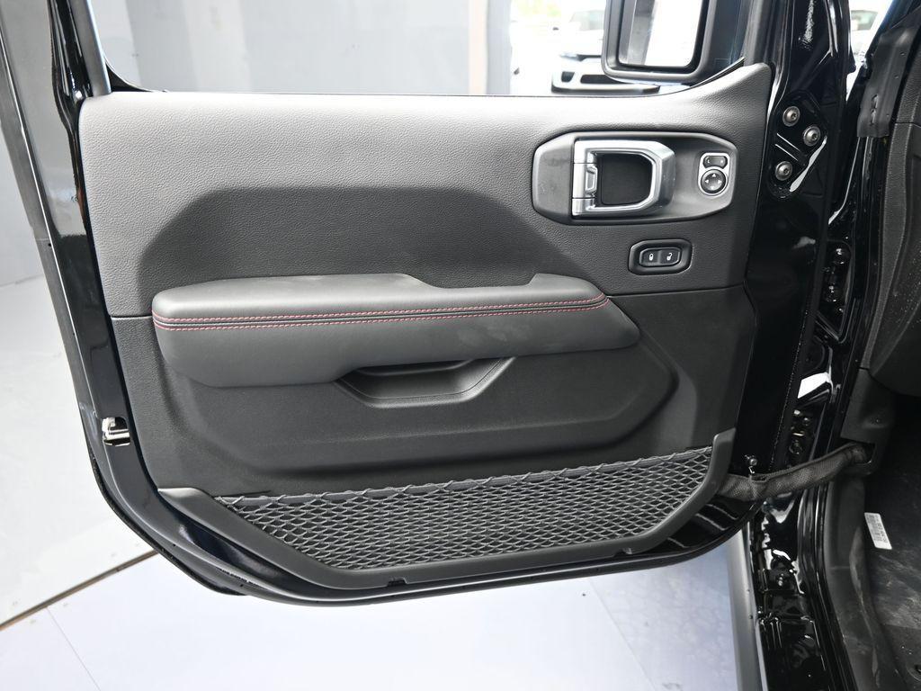 new 2026 Jeep Gladiator car, priced at $60,350