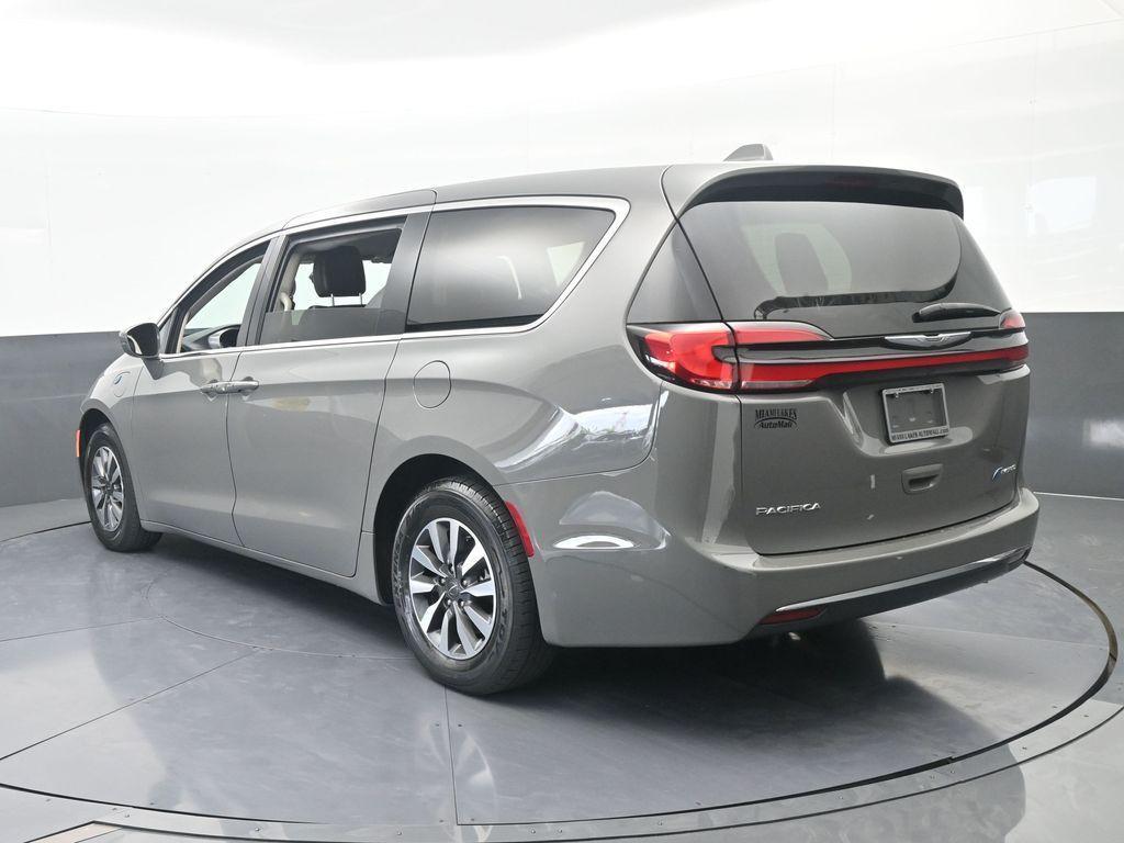 used 2022 Chrysler Pacifica Hybrid car, priced at $19,991