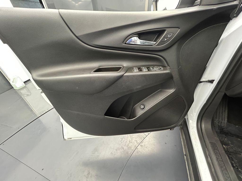 used 2022 Chevrolet Equinox car, priced at $16,489