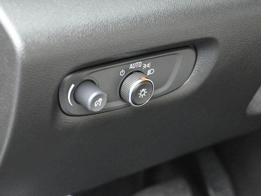 used 2023 Chevrolet Traverse car, priced at $20,997