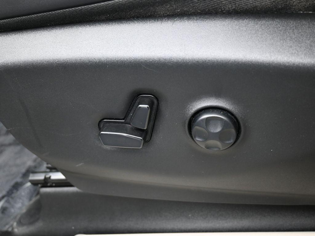 used 2023 Chrysler Pacifica car, priced at $23,995