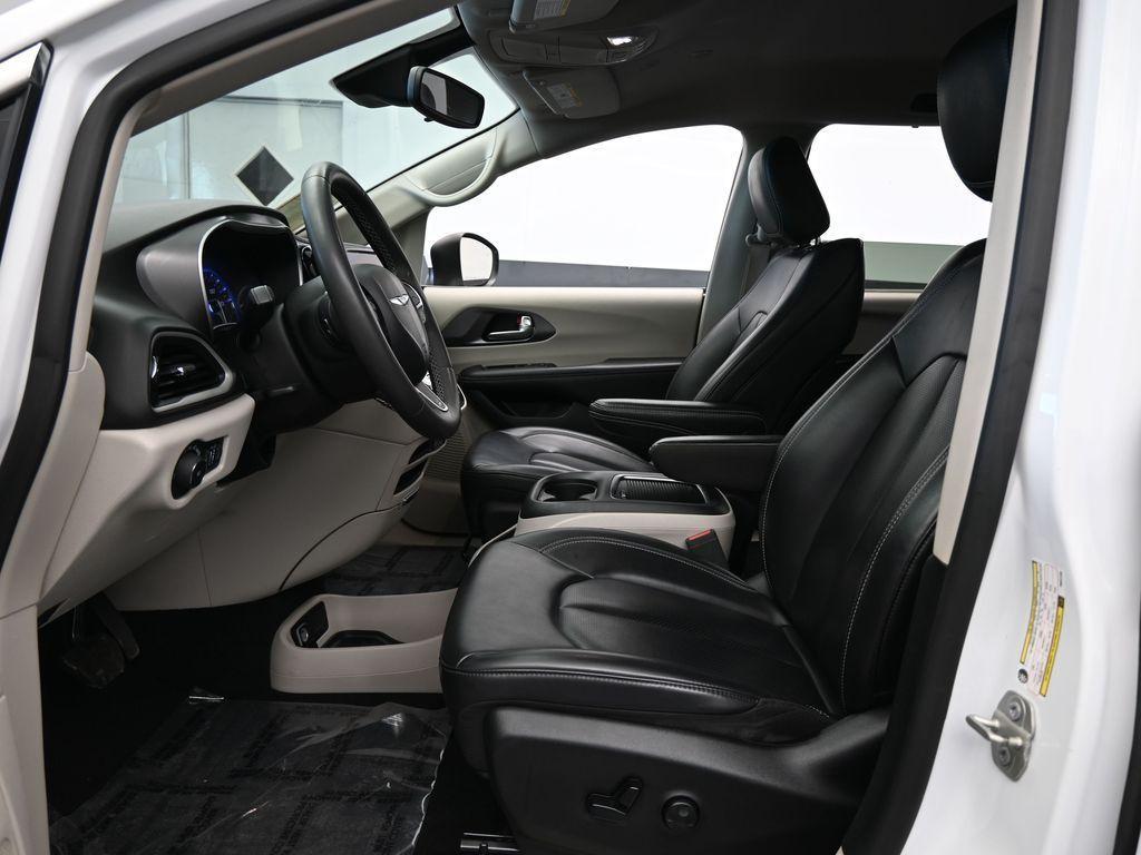 used 2023 Chrysler Pacifica car, priced at $23,995