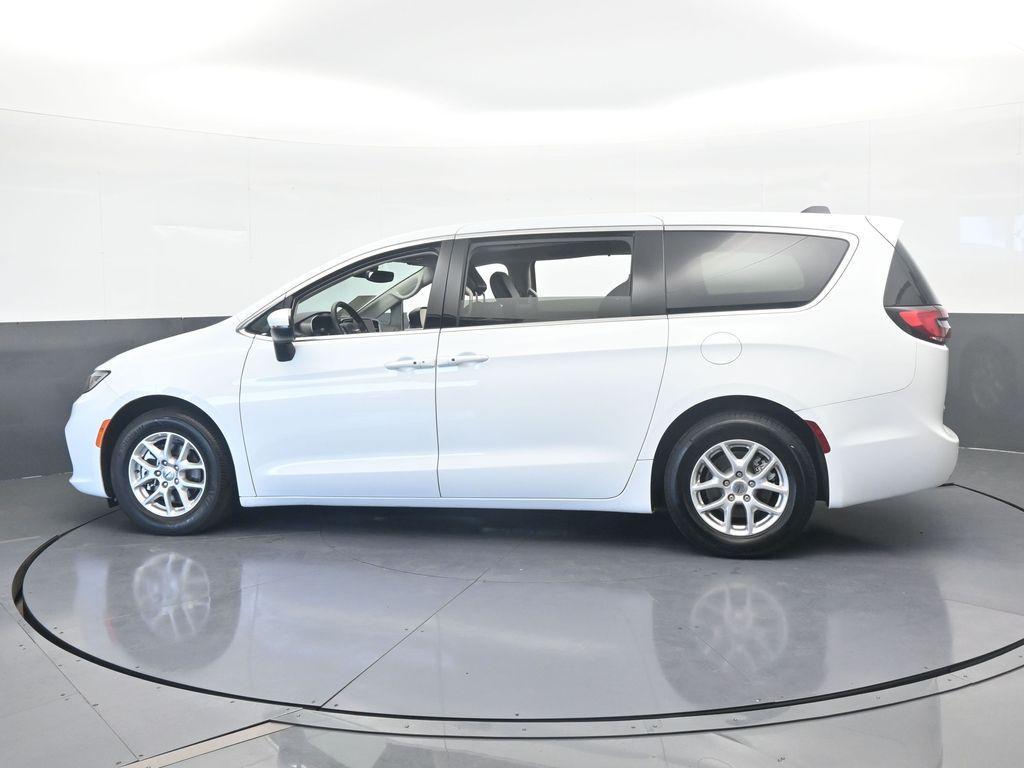 used 2023 Chrysler Pacifica car, priced at $23,995