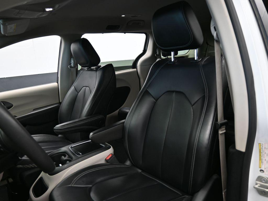 used 2023 Chrysler Pacifica car, priced at $23,995