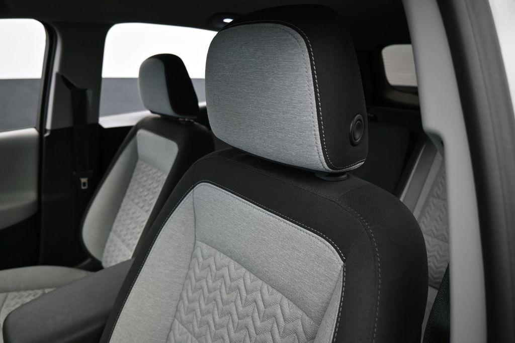 used 2023 Chevrolet Equinox car, priced at $17,489