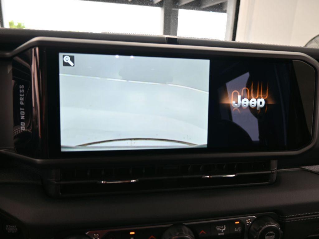 used 2024 Jeep Gladiator car, priced at $35,589