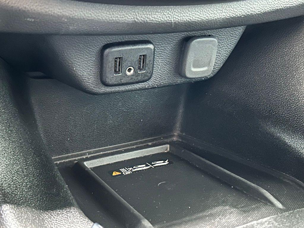 used 2023 Chevrolet Traverse car, priced at $32,300