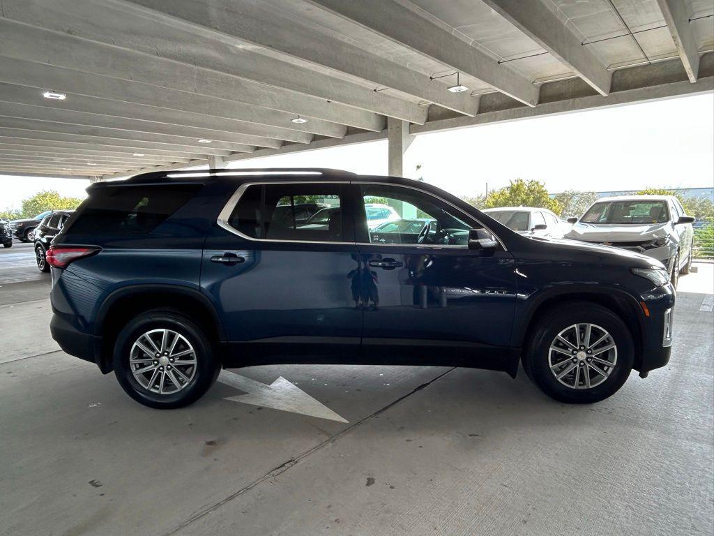 used 2023 Chevrolet Traverse car, priced at $32,300