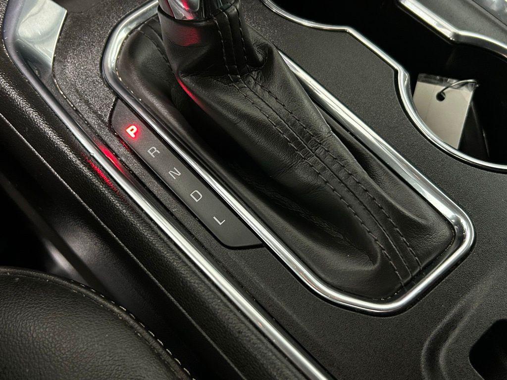 used 2023 Chevrolet Traverse car, priced at $32,300