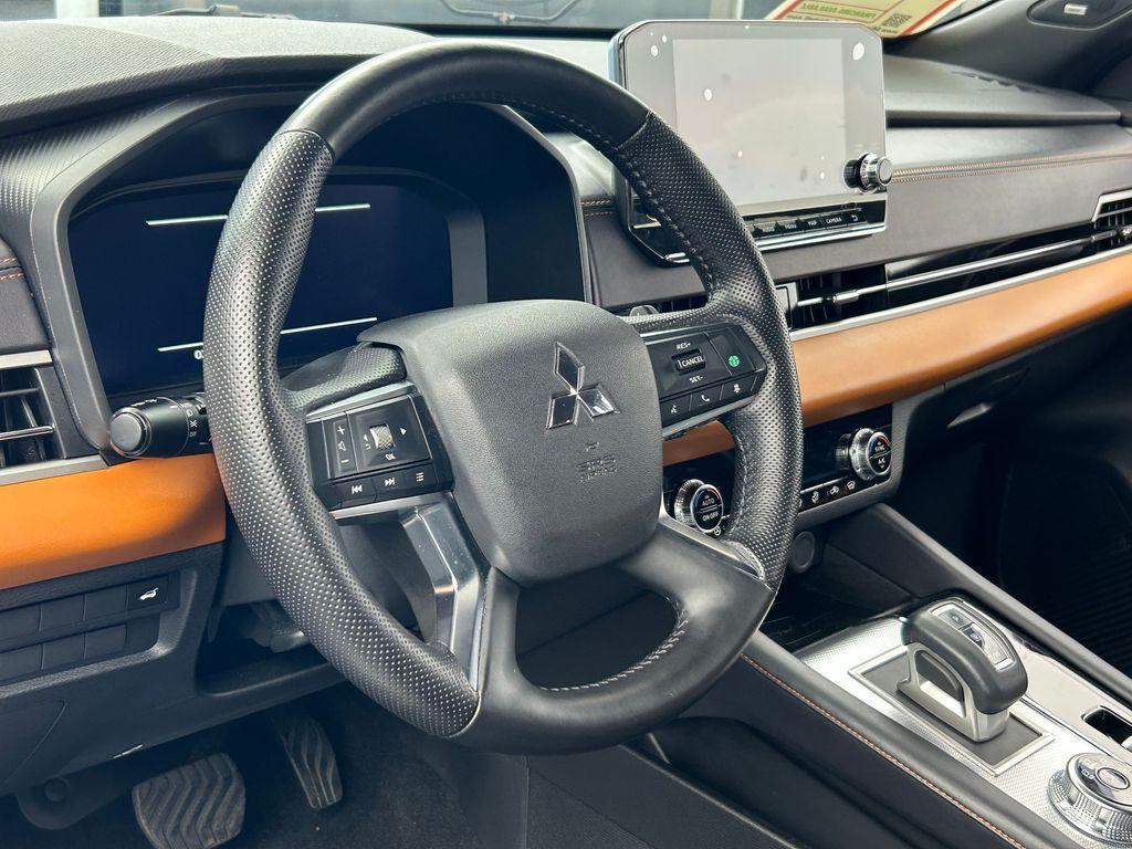 used 2024 Mitsubishi Outlander car, priced at $23,991