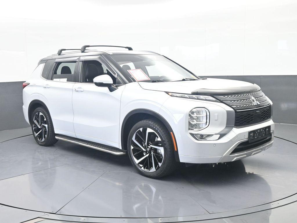 used 2024 Mitsubishi Outlander car, priced at $23,991
