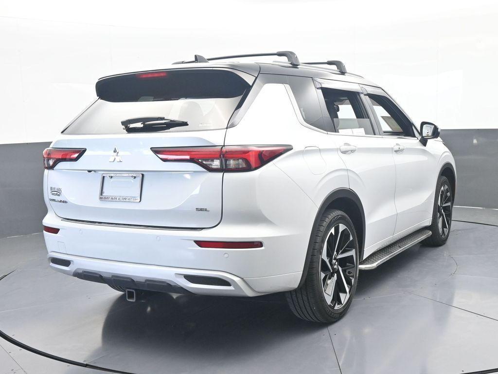 used 2024 Mitsubishi Outlander car, priced at $23,991