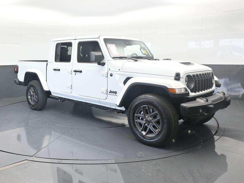 used 2025 Jeep Gladiator car, priced at $37,993