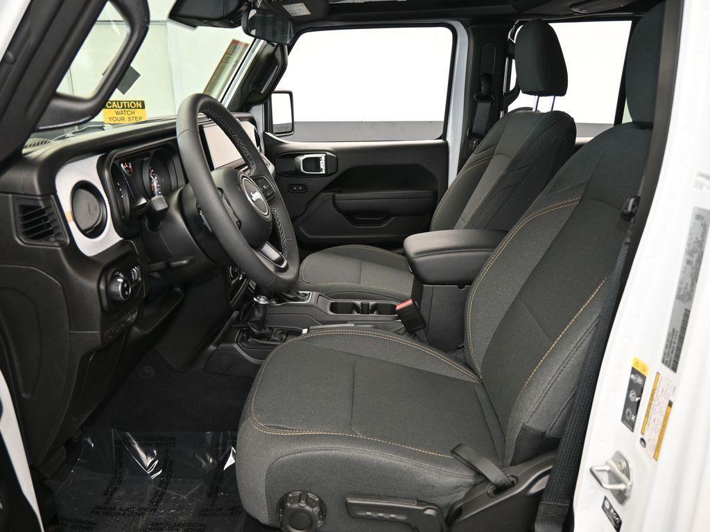 used 2025 Jeep Gladiator car, priced at $37,993