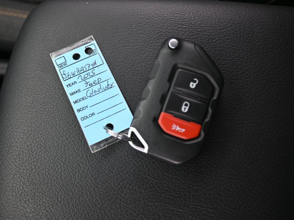 used 2025 Jeep Gladiator car, priced at $37,993