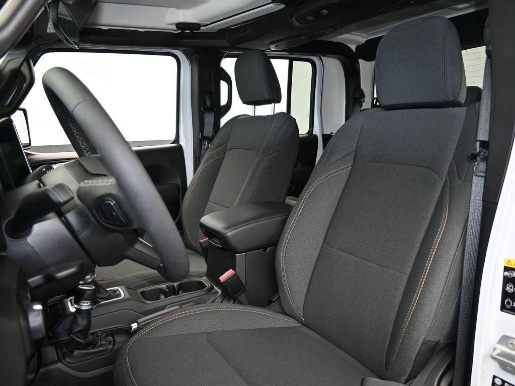 used 2025 Jeep Gladiator car, priced at $37,993