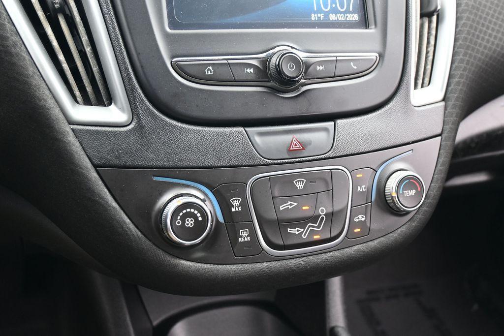 used 2018 Chevrolet Malibu car, priced at $9,991