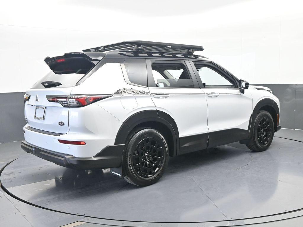 new 2026 Mitsubishi Outlander car, priced at $34,335