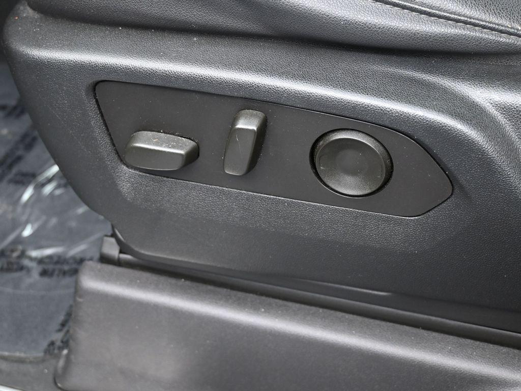 used 2023 Chevrolet Silverado 1500 car, priced at $38,991