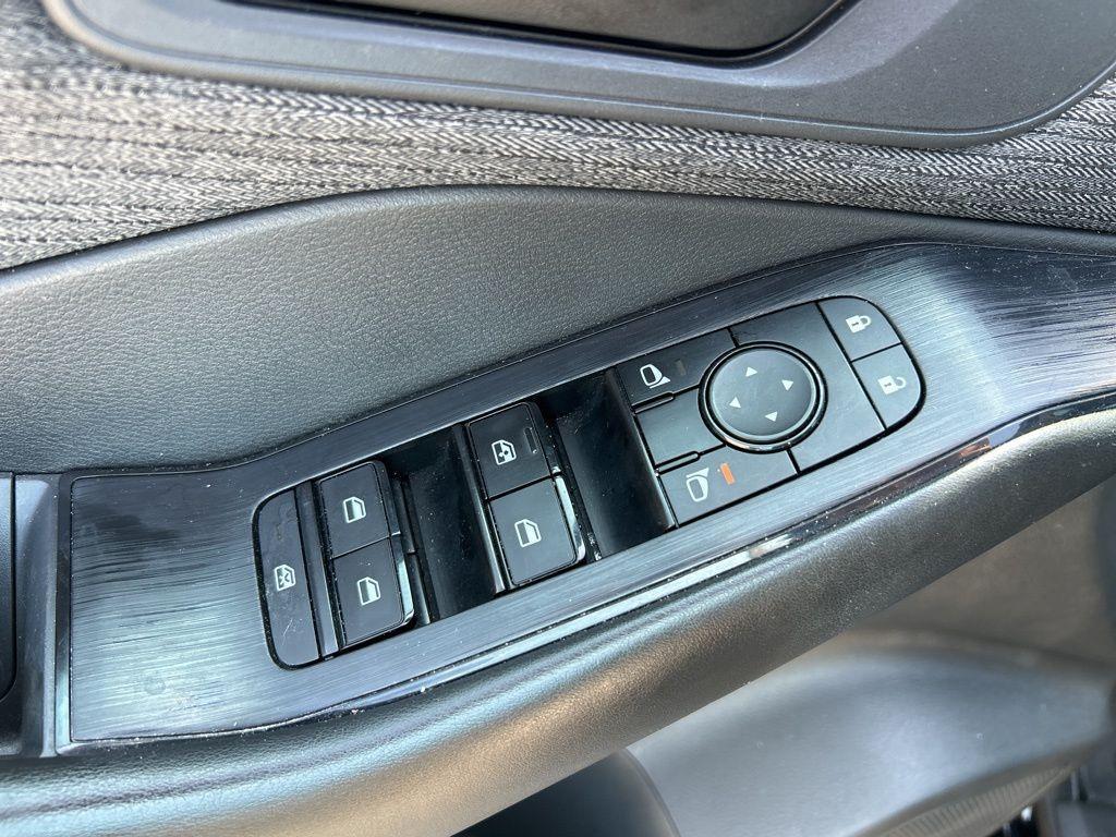 used 2023 Nissan Rogue car, priced at $18,995