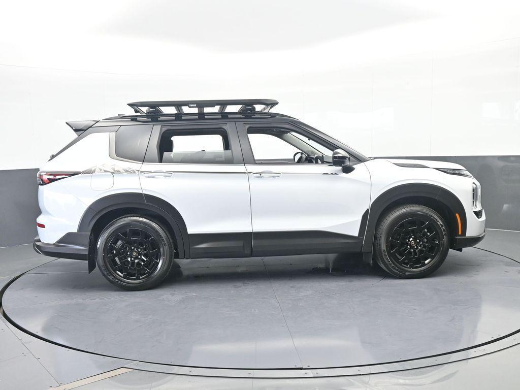 new 2026 Mitsubishi Outlander car, priced at $34,335