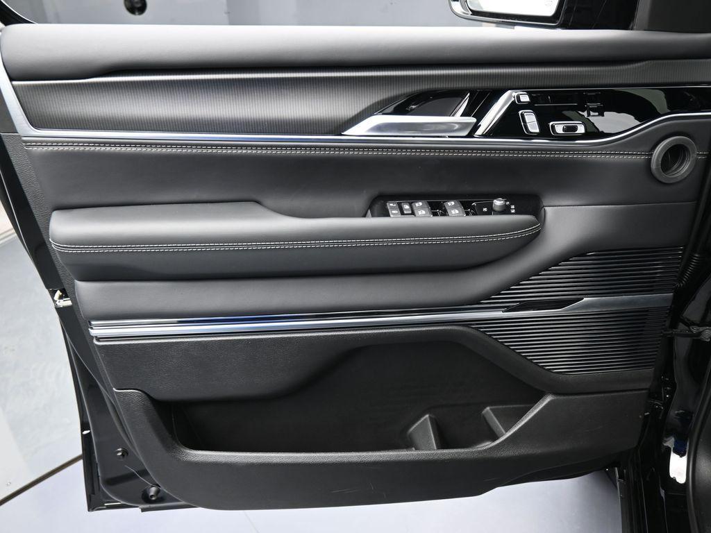 new 2026 Jeep Grand Wagoneer L car, priced at $87,200