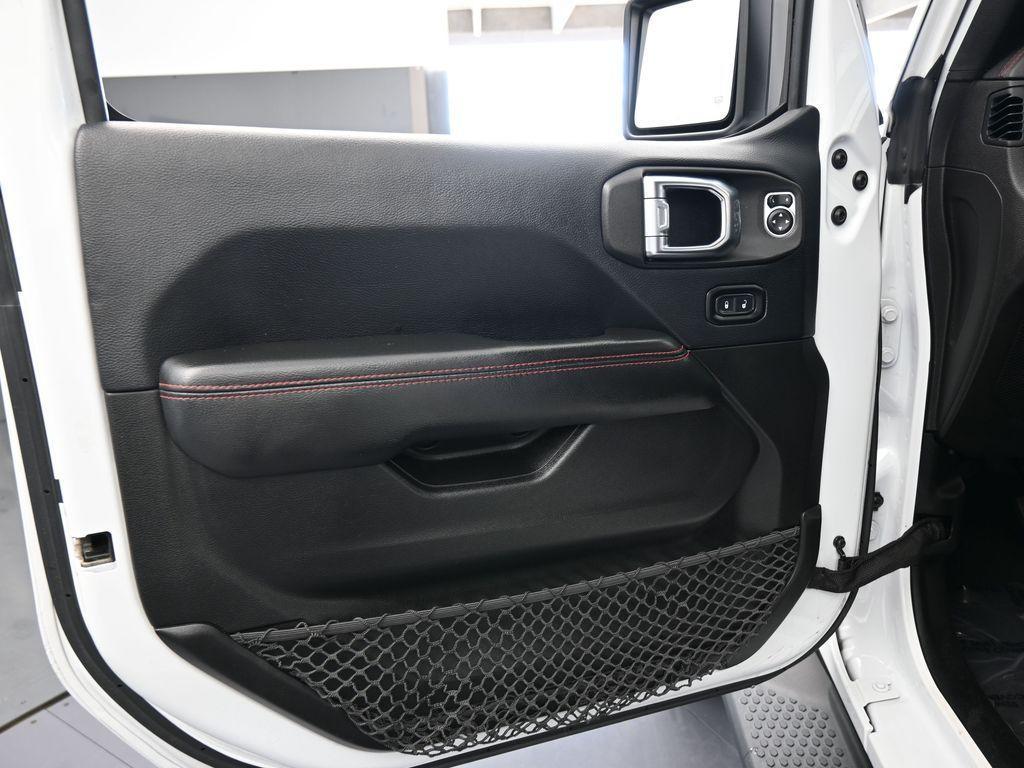 used 2018 Jeep Wrangler Unlimited car, priced at $26,947