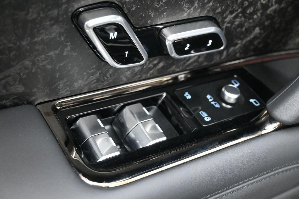 used 2025 Land Rover Range Rover Sport car