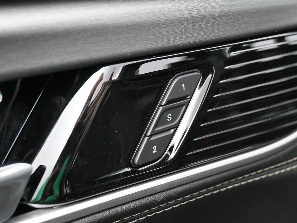 new 2026 Jeep Grand Wagoneer car, priced at $70,922