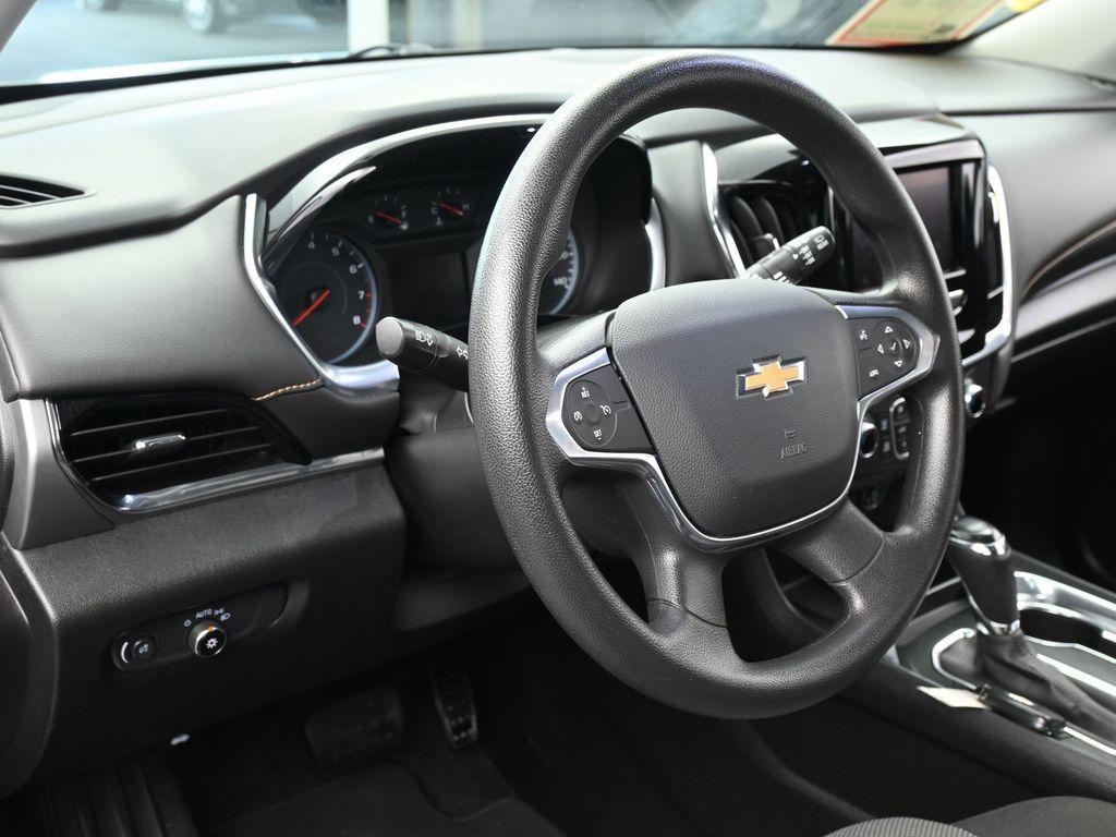 used 2020 Chevrolet Traverse car, priced at $17,494