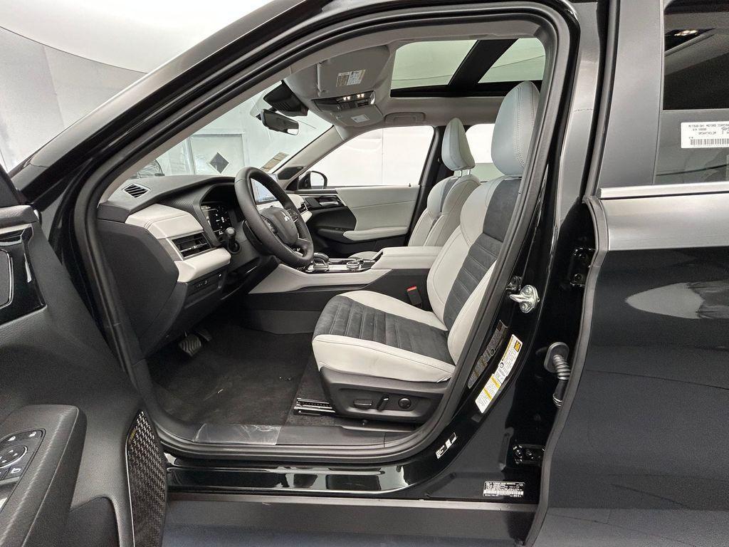 new 2026 Mitsubishi Outlander car, priced at $36,175