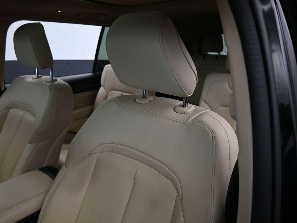 used 2021 Jeep Grand Cherokee L car, priced at $20,444