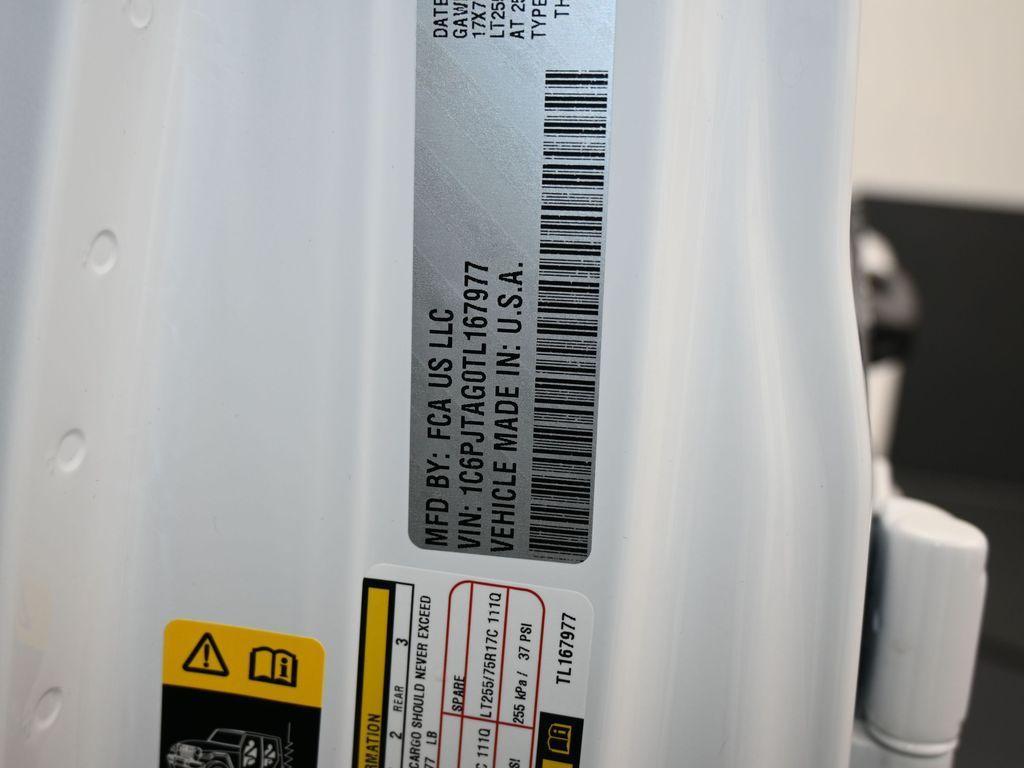 new 2026 Jeep Gladiator car, priced at $40,930